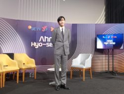 Ahn Hyo Seop Mengaku Suka Mie Goreng Saat Temui Penggemar di Jakarta