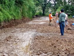Warga Sebut “Kado Kemerdekaan” dari Kang DS, Pembangunan Jalan Kendeng–Londok Dimulai,