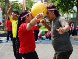 Lomba Joget Balon Warnai Peringatan Hari Kemerdekaan RI ke- 80 di Markas Korem 081/DSJ.
