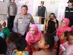 Pengungsi Kebakaran Sumur Minyak Peroleh Pendampingan dan Dukungan Psikologis Kapolres Blora