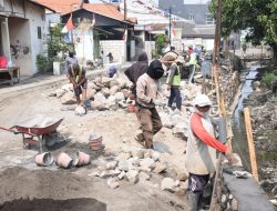 Bupati Subandi Sidak Proyek Betonisasi Bringinbendo, Diharapkan Jadi Solusi Redam Banjir