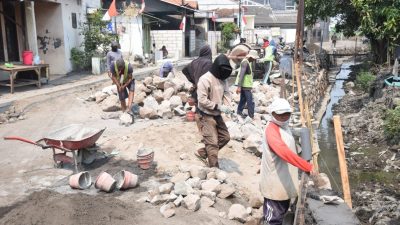 Bupati Subandi Sidak Proyek Betonisasi Bringinbendo, Diharapkan Jadi Solusi Redam Banjir