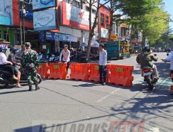 Kodim 0714/Salatiga Lakukan Penyekatan Jalan Secara Humanis