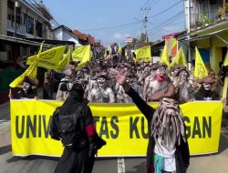 Teatrikal Jalanan “Air untuk Anak Cucu” Digelar Mahasiswa Uniku, Suarakan Pesan Lingkungan