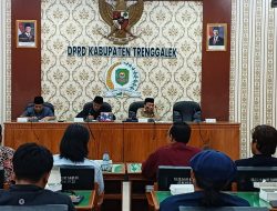 Perwakilan Aliansi Rakyat Trenggalek Desak DPRD Bentuk Perda Perlindungan Kawasan Karst