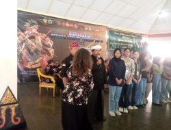 Mahakarya Pameran Pedang, Parang dan Golok 2025 Digelar di Pendopo Tamansiswa Yogyakarta