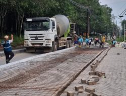 PT Mahidara AS Perbaiki Jalan, Sementara Perusahaan Lain Masih Diam