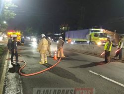 Tiga Warga Luka Ringan, Tumpahan Solar di Pudak Payung Sebabkan Kecelakaan Beruntun